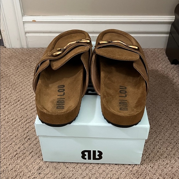 Bibi Lou Zagreb Clogs in tan suede in 41/10 - Picture 3 of 4